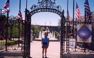 Lake Havasu City, London Bridge gate, Adam