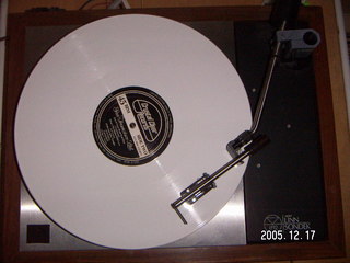 Linn, LOCI, EK-1, head on closer up