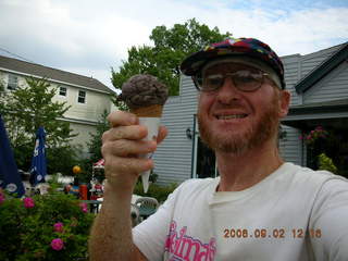 Minnesota trip - Afton run - Selmas Ice Cream Parlour - Adam and ice cream cone