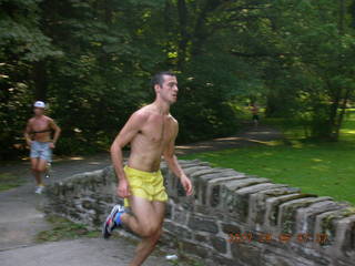 CHS-XC-2007 - runner at stone bridge