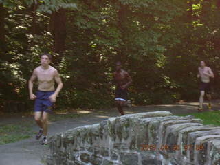 CHS-XC-2007 - runers at stone bridge