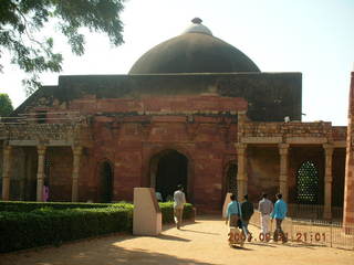 79 69h. Qutub Minar, Delhi