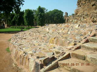 158 69h. Qutub Minar, Delhi - bigger tower base