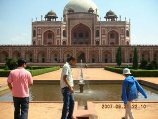 221 69h. Humayun's Tomb, Delhi - main building - Navneet, Hitesh