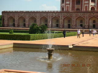 274 69h. Humayun's Tomb, Delhi - fountain