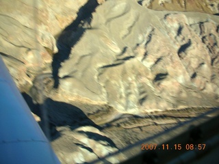 105 6bf. Flying with LaVar Wells - approach canyon to Hidden Splendor (WPT660) - aerial