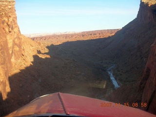 115 6bf. Flying with LaVar Wells - approach canyon to Hidden Splendor (WPT660) - aerial