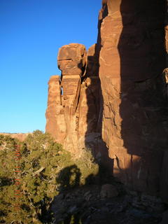 26 6bg. Canyonlands National Park - Lathrop Trail hike