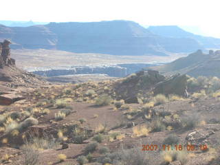 82 6bg. Canyonlands National Park - Lathrop Trail hike