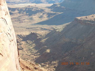 296 6bg. Canyonlands National Park - Lathrop Trail hike