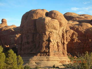 57 6bj. Arches National Park - elephant