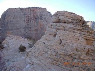 79 6cx. Zion National Park - sunrise Angels Landing hike - top
