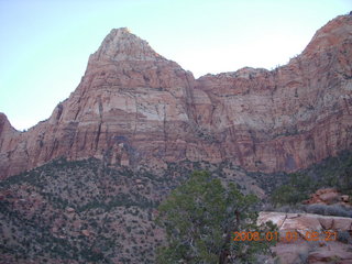 35 6d1. Zion National Park - sunrise Watchman hike