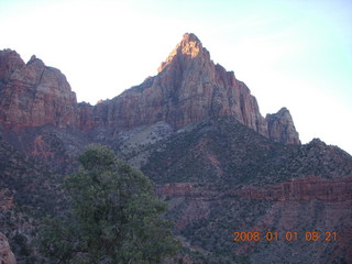 36 6d1. Zion National Park - sunrise Watchman hike