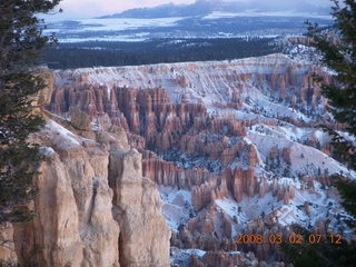 38 6f2. Bryce Canyon - sunrise at Bryce Point