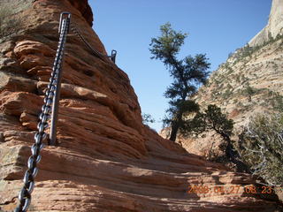 78 6gt. Zion National Park - Angels Landing hike - chains