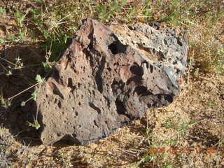 328 6gt. Snow Canyon - Lava Flow trail - neat rock