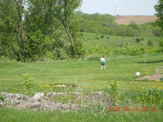 21 6hq. Minnesota countryside - Gardiner place - Kevin in distance