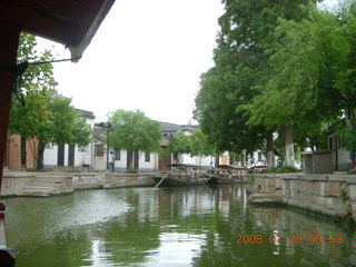 115 6kv. eclipse - Shanghai - Zhu Jia Jiao village - boat ride