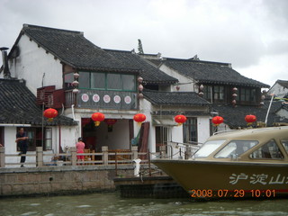 145 6kv. eclipse - Shanghai - Zhu Jia Jiao village - boat ride