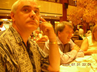 122 6l1. eclipse - Jiuquan - lunch