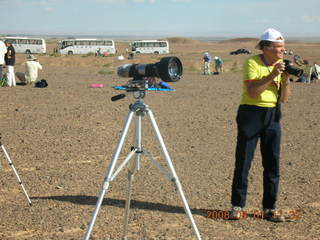 1 6l1. eclipse - Jiayuguan - Gobi Desert - Bill Spears getting ready for eclipse
