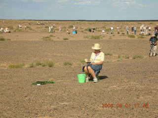 201 6l1. eclipse - Jiayuguan - Gobi Desert - getting ready