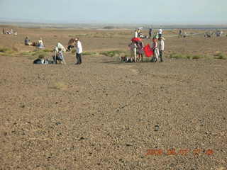 205 6l1. eclipse - Jiayuguan - Gobi Desert - getting ready