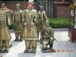 221 6l3. eclipse - Xi'an - Terra Cotta warriors - Adam as warrior