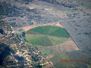 aerial - Utah-Arizona border - pie-chart irrigation
