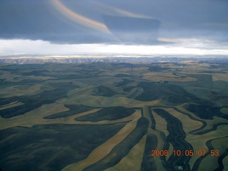 1 6n5. aerial - Washington, Idaho, Oregon flight - Snake River canyon in distance
