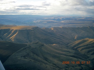 2 6n5. aerial - Washington, Idaho, Oregon flight - Snake River canyon