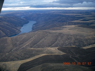 4 6n5. aerial - Washington, Idaho, Oregon flight - Snake River canyon