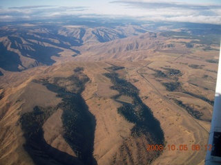 11 6n5. aerial - Washington, Idaho, Oregon flight - Snake River canyon