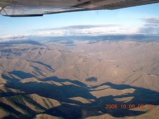 17 6n5. aerial - Washington, Idaho, Oregon flight - Snake River canyon - Hells Canyon