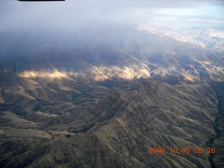 33 6n5. aerial - Washington, Idaho, Oregon flight - Snake River canyon - Hells Canyon