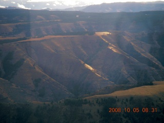 43 6n5. aerial - Washington, Idaho, Oregon flight - Snake River canyon - Hells Canyon
