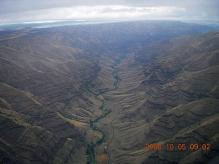 64 6n5. aerial - Washington, Idaho, Oregon flight - Snake River canyon - Hells Canyon