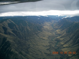 65 6n5. aerial - Washington, Idaho, Oregon flight - Snake River canyon - Hells Canyon