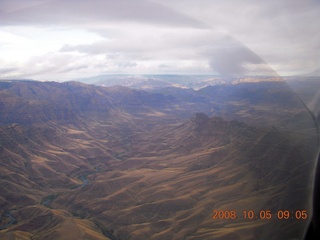 75 6n5. aerial - Washington, Idaho, Oregon flight - Snake River canyon - Hells Canyon