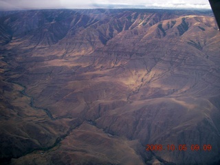 82 6n5. aerial - Washington, Idaho, Oregon flight - Snake River canyon