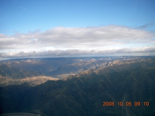 85 6n5. aerial - Washington, Idaho, Oregon flight - Snake River canyon