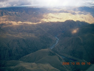 86 6n5. aerial - Washington, Idaho, Oregon flight - Snake River canyon