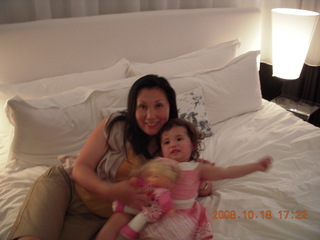 Richard and Jane trying on cowboy hat