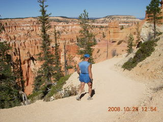 Bryce Canyon - cold dawn - Adam