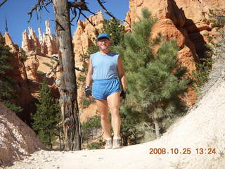 Bryce Canyon - Adam and snow pile