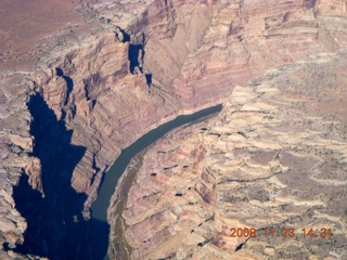 135 6pp. aerial - Cateract Canyon