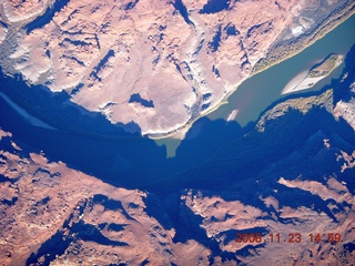 226 6pp. aerial - Canyonlands - Colorado River (looking for picnic tables)