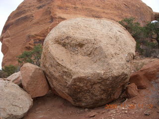 126 6pr. Arches National Park - Devils Garden - Dark Angel trail