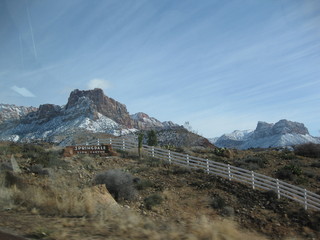 21 6qg. beth's Saturday zion-trip pictures - striking view and clouds going to zion
